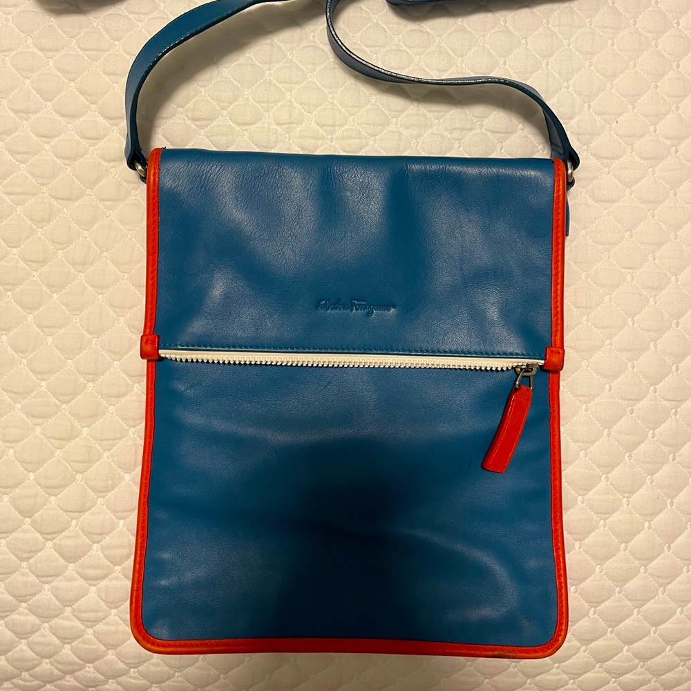 Ferragamo Messenger bag